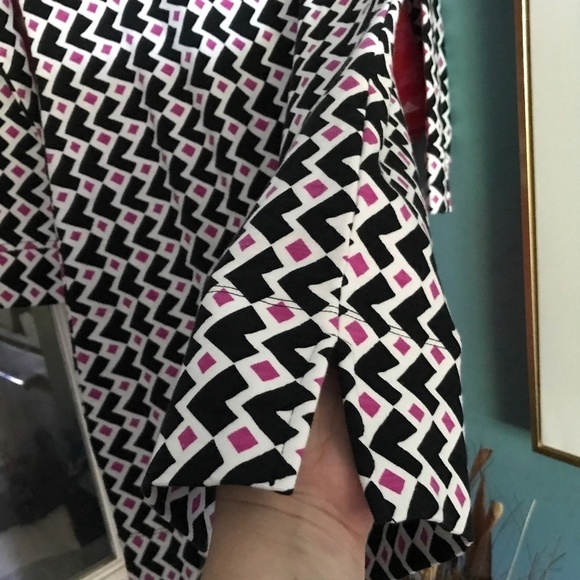 NWOT Hatley Mini dress Geometric Retro Long sleeve Black/white/magenta Size S - Picture 11 of 11